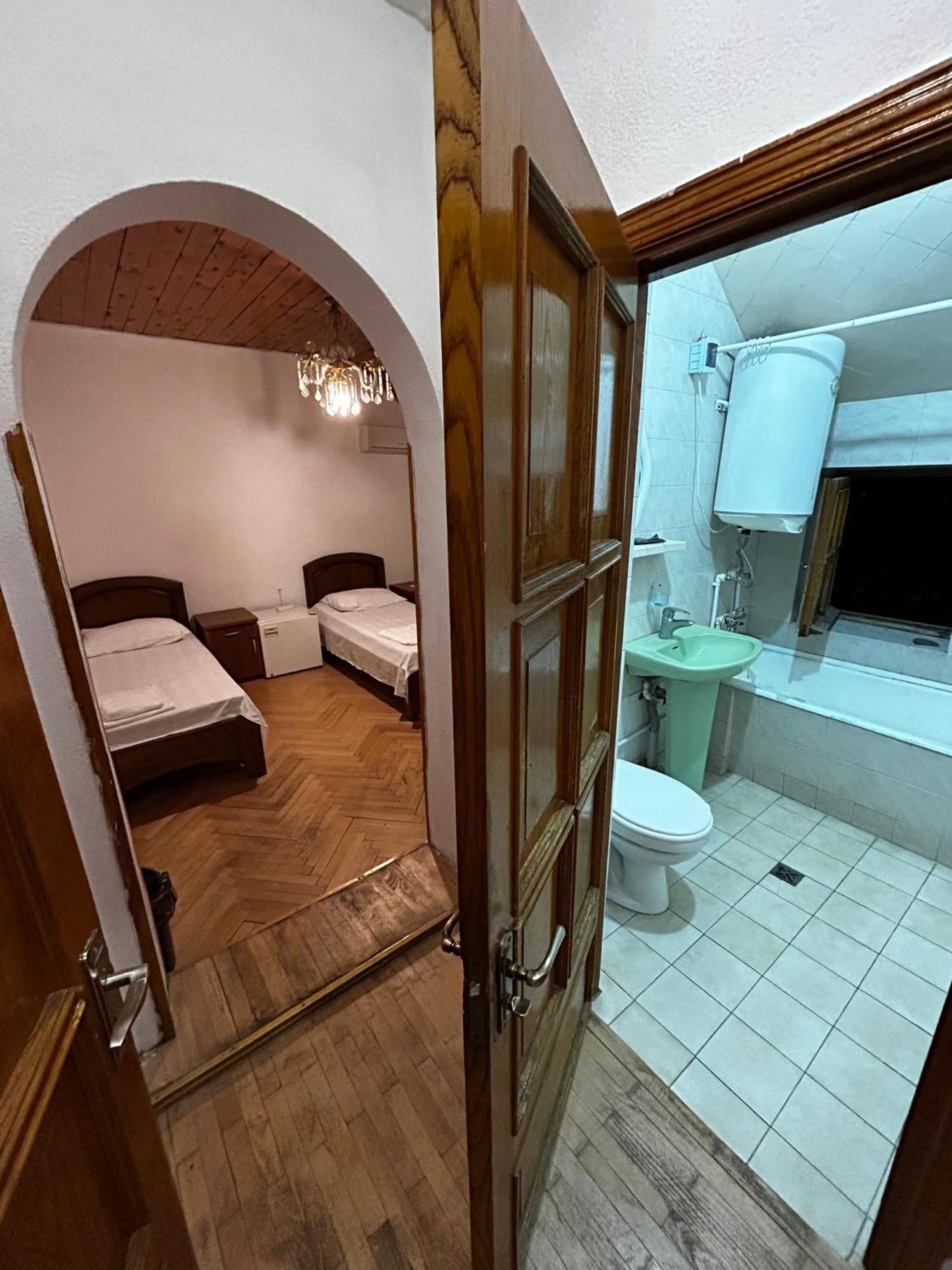 Duma Hotel Tbilisi Exterior photo