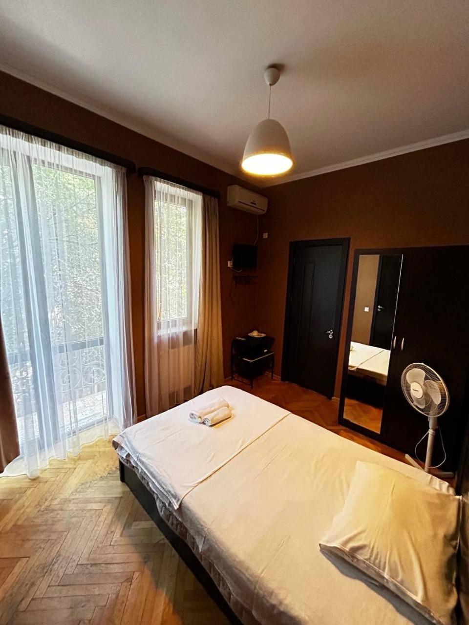 Duma Hotel Tbilisi Exterior photo